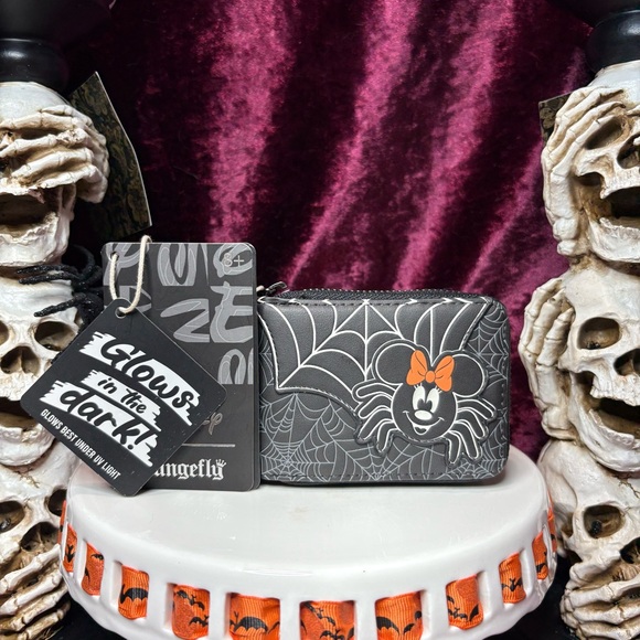 Loungefly Disney Halloween Minnie&Mickey Mouse Glow In The Dark Accordion Wallet - Picture 1 of 12